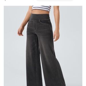 HALARA Wide leg pull on jeans NWT